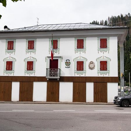 Hotel Palazzo Cervesato: Camera Regina Margherita Santo Stefano Di Cadore Esterno foto