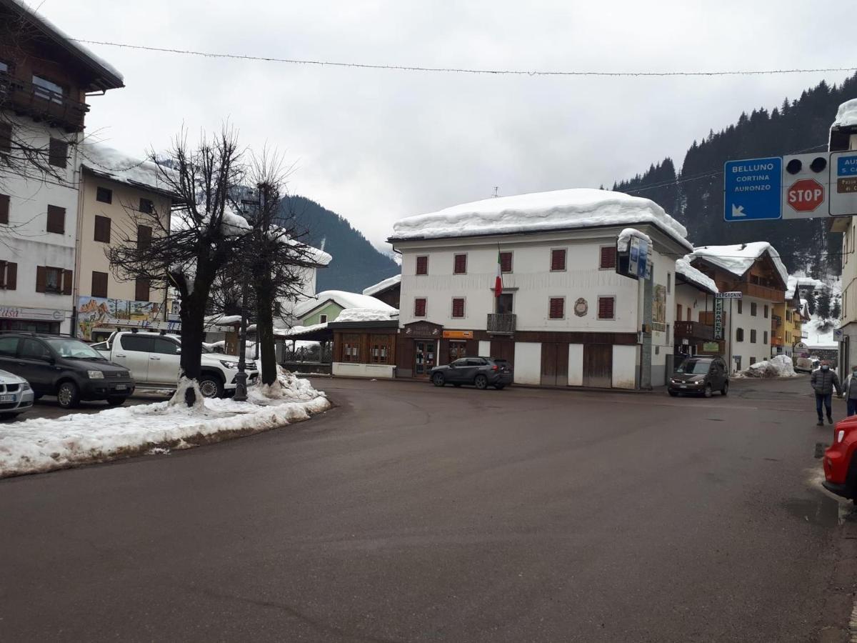 Hotel Palazzo Cervesato: Camera Regina Margherita Santo Stefano Di Cadore Esterno foto